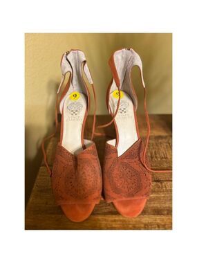 Vince Camuto suede orangish/red heels